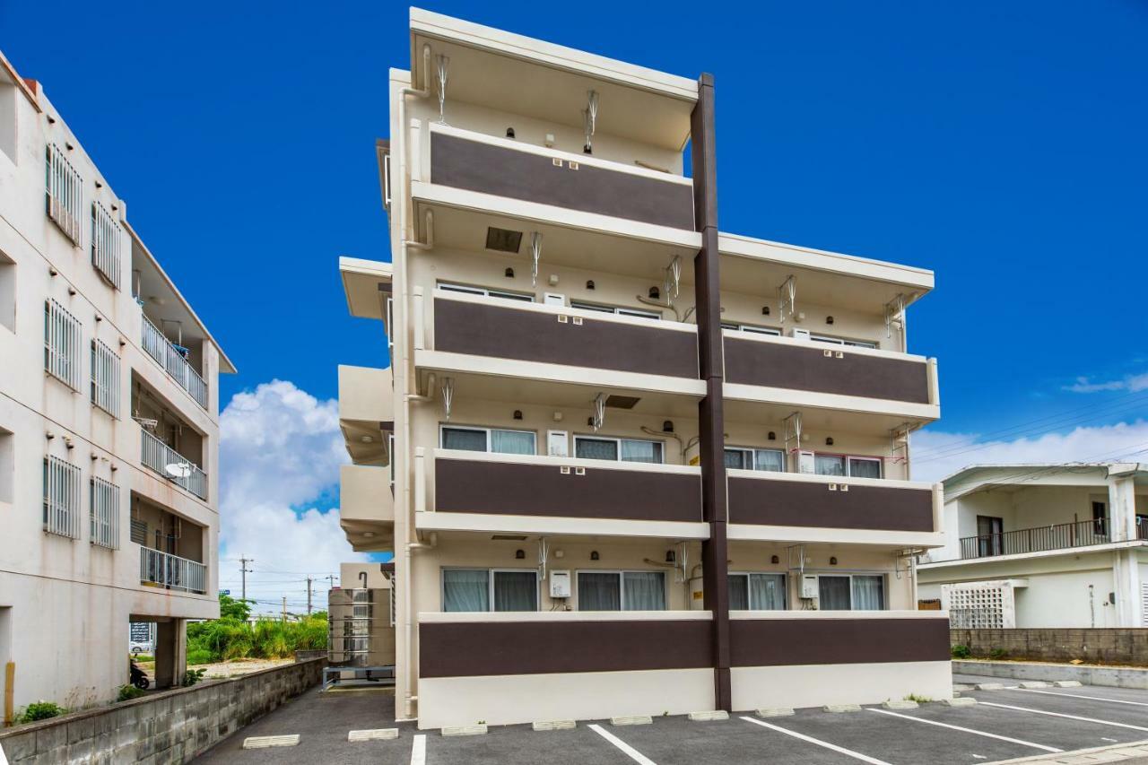 Hotel Mr.Kinjo In Tonoshiro Miyara Exteriör bild